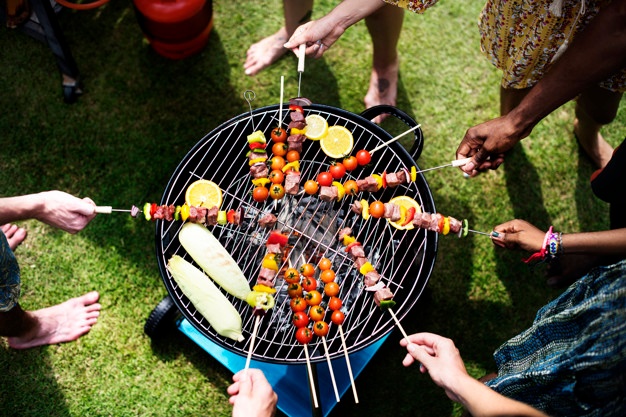 Why BBQ Sets Are the Best Spring Season Giveaways