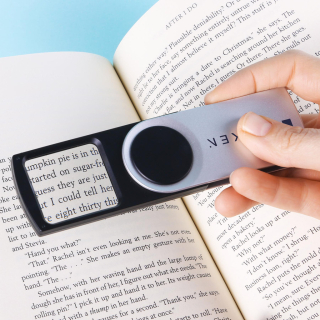 Scholar Pocket Magnifiers