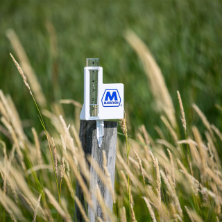 Classic Jumbo Rain Gauges